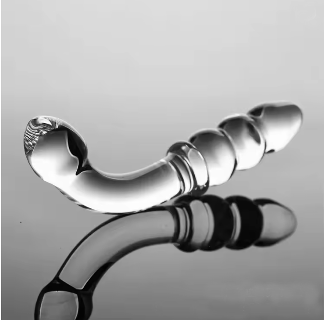 Gode en verre cristal transparent conçu pour la stimulation du point G et le plaisir intime féminin.