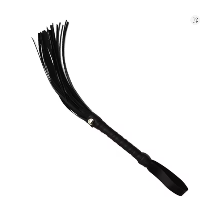 Fouet en cuir noir avec poignée pour accessoires de jeux sensoriels.
